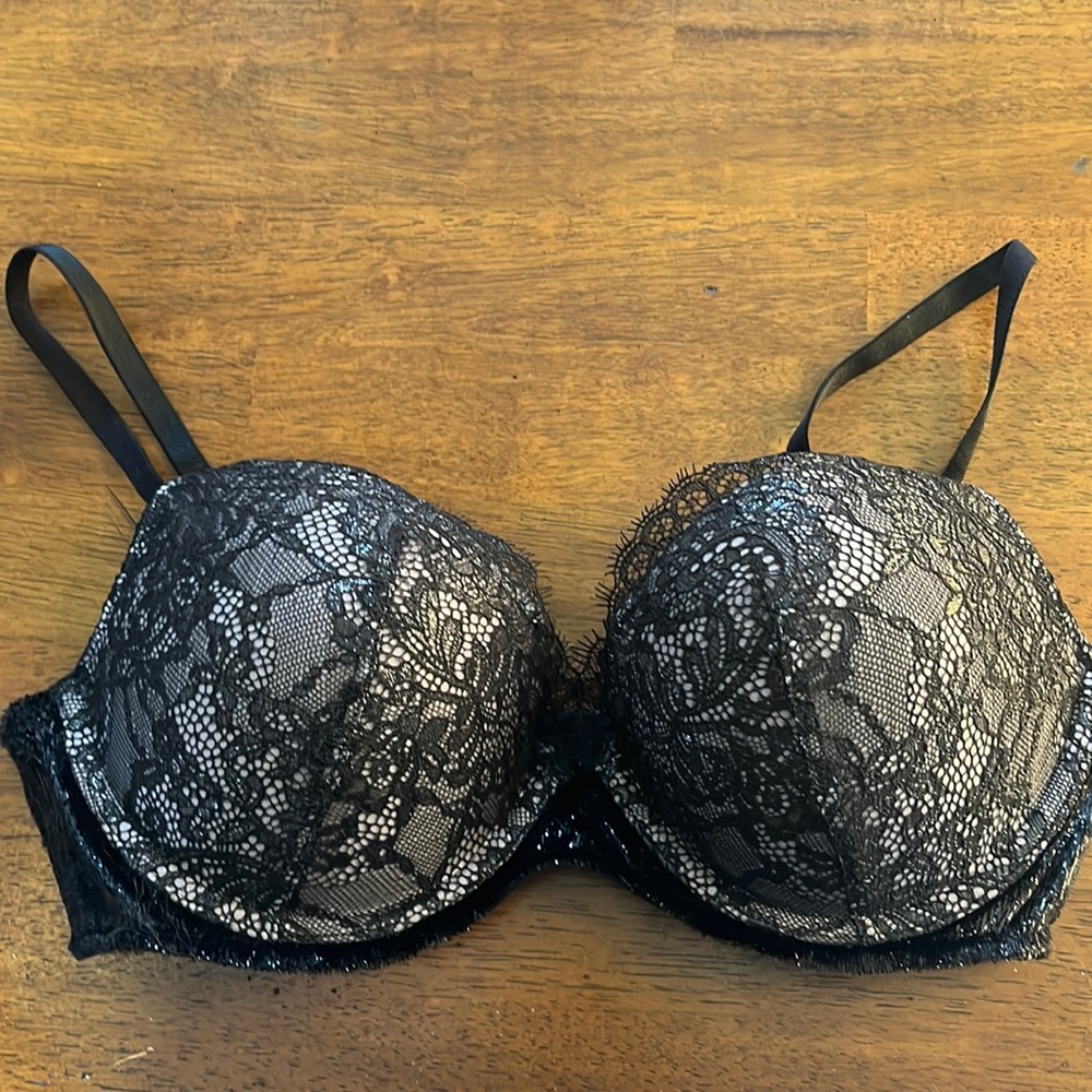 Victoria’s Secret Very Sexy Lace Bra